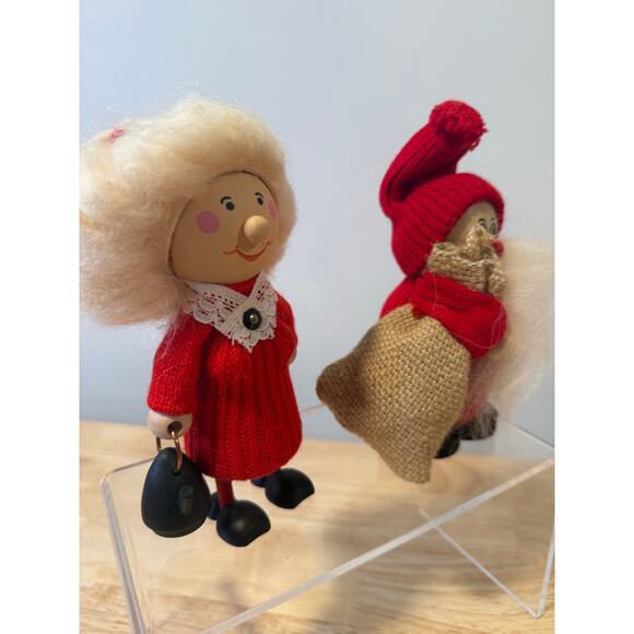2 Ljungstroms Of Sweden Tomte Wooden Figures Santa & Mrs Claus JL - Picture 5 of 12